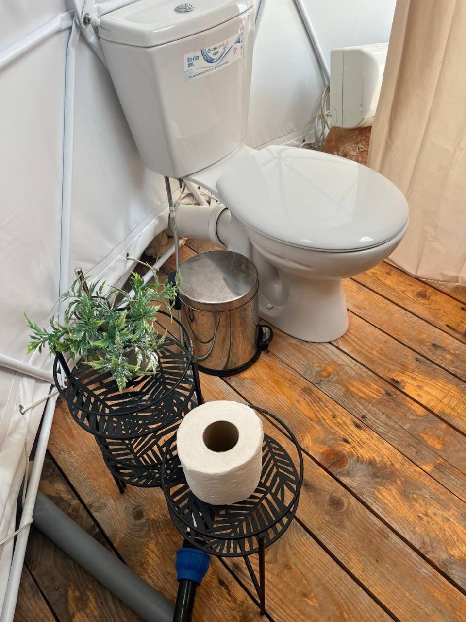 Hotel Glamping Rose Radovici Esterno foto