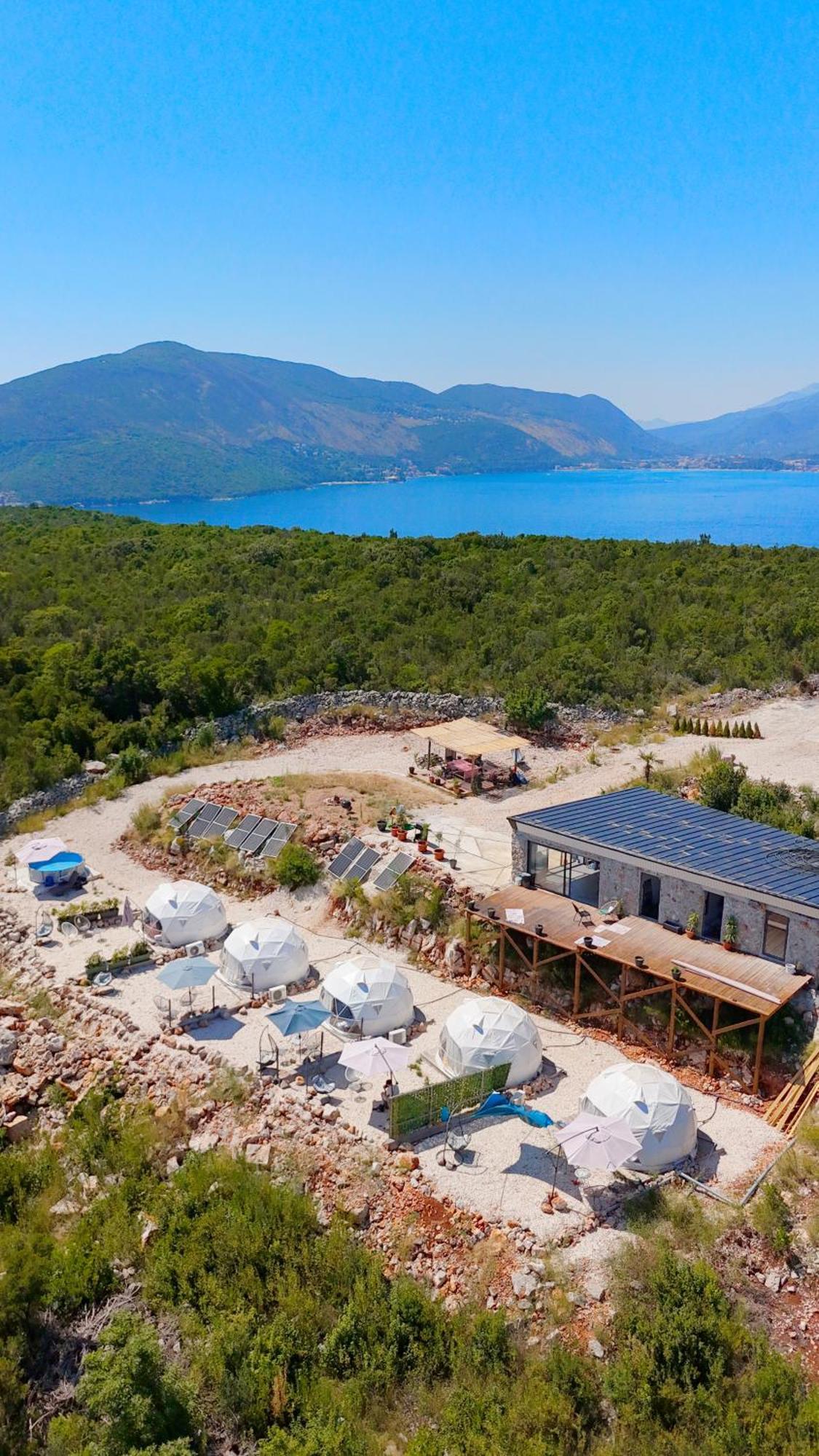 Hotel Glamping Rose Radovici Esterno foto